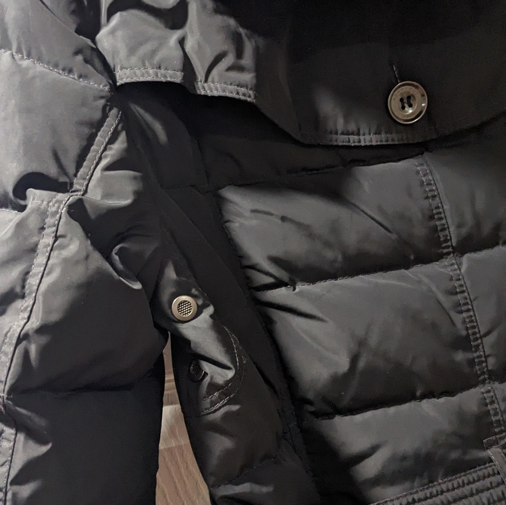 Burberry coat - Picture 7 of 7